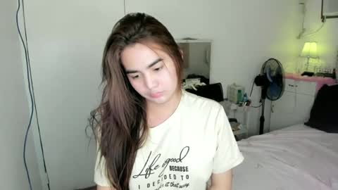 Snapshot of alovelydollnica chatting on 06-23-26, 06:00 alovelydollnica online show from 06-23-26, 06:00