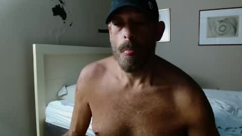 Snapshot of alph4beto chatting on 02-21-25, 01:33 ALPH4BETO online show from 02-21-25, 01:33