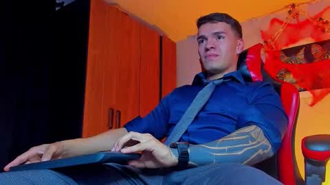 Snapshot of alpha_dominus_ chatting on 10-18-25, 03:53 alpha_dominus_ online show from 10-18-25, 03:53