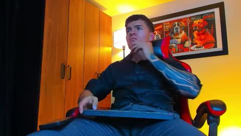 Snapshot of alpha_dominus_ chatting on 11-18-25, 04:39 alpha_dominus_ online show from 11-18-25, 04:39