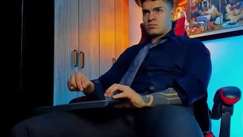 Snapshot of alpha_dominus_ chatting on 11-25-25, 04:45 alpha_dominus_ online show from 11-25-25, 04:45