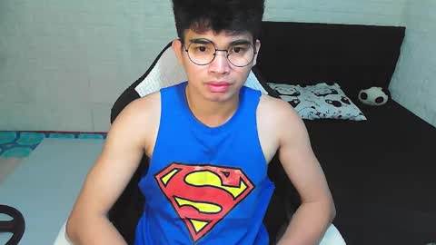 Snapshot of alpha_rider chatting on 10-23-25, 10:58 Angelo online show from 10-23-25, 10:58