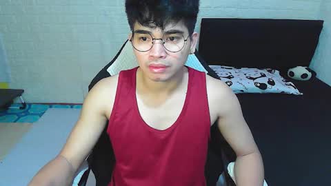 Snapshot of alpha_rider chatting on 10-25-25, 11:29 Angelo online show from 10-25-25, 11:29