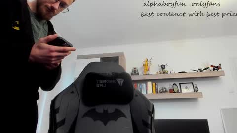 Snapshot of alphaboyfun chatting on 02-05-26, 09:03 Andi online show from 02-05-26, 09:03