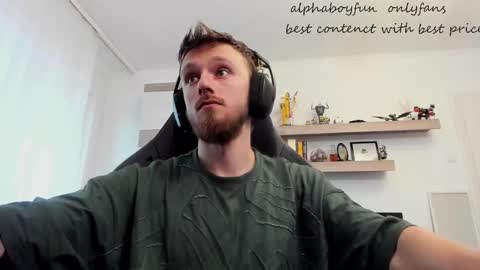 Snapshot of alphaboyfun chatting on 02-06-26, 09:12 Andi online show from 02-06-26, 09:12