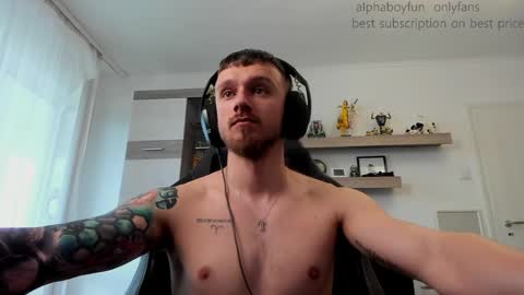 Snapshot of alphaboyfun chatting on 05-10-26, 07:57 Andi online show from 05-10-26, 07:57