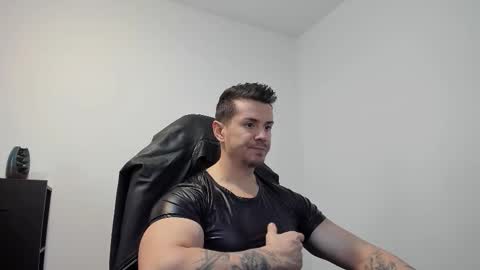 Snapshot of alphagodleatherking92 chatting on 10-13-25, 07:08 LeatherMaster online show from 10-13-25, 07:08