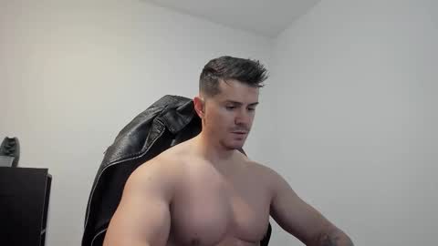 Snapshot of alphagodleatherking92 chatting on 11-19-25, 07:41 LeatherMaster online show from 11-19-25, 07:41