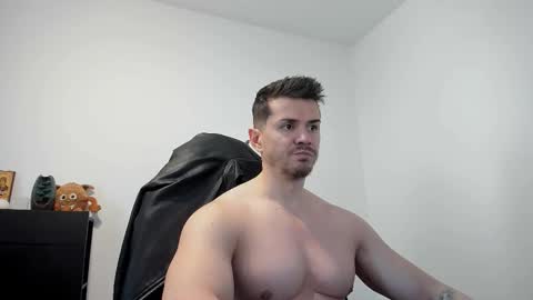 Snapshot of alphagodleatherking92 chatting on 12-19-25, 08:43 LeatherMaster online show from 12-19-25, 08:43