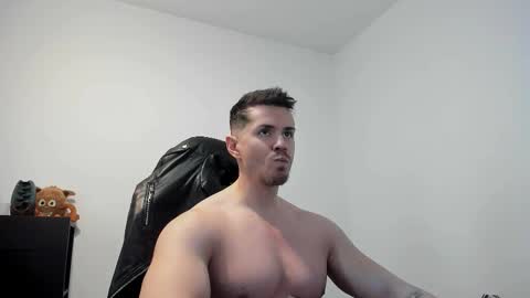 Snapshot of alphagodleatherking92 chatting on 01-10-26, 08:38 LeatherMaster online show from 01-10-26, 08:38