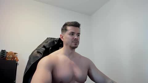 Snapshot of alphagodleatherking92 chatting on 01-13-26, 07:57 LeatherMaster online show from 01-13-26, 07:57