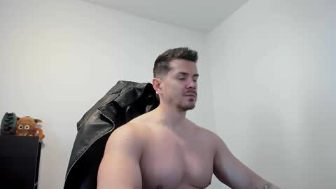 Snapshot of alphagodleatherking92 chatting on 01-14-26, 09:04 LeatherMaster online show from 01-14-26, 09:04