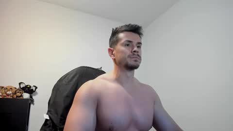 Snapshot of alphagodleatherking92 chatting on 02-15-26, 05:31 LeatherMaster online show from 02-15-26, 05:31