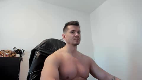 Snapshot of alphagodleatherking92 chatting on 02-19-26, 10:22 LeatherMaster online show from 02-19-26, 10:22