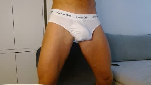 Snapshot of alphahung23 chatting on 09-30-25, 11:04 alphahung23 online show from 09-30-25, 11:04