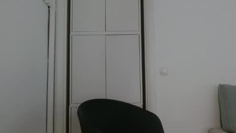 Snapshot of alphahung23 chatting on 11-20-25, 08:03 alphahung23 online show from 11-20-25, 08:03