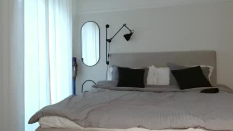 Snapshot of alphahung23 chatting on 11-24-25, 07:52 alphahung23 online show from 11-24-25, 07:52