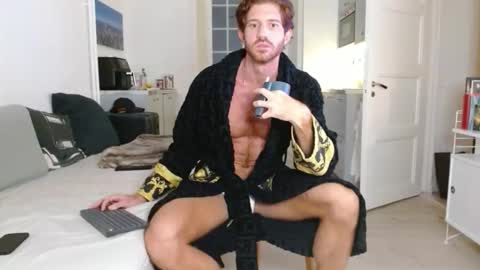 Snapshot of alphahung23 chatting on 12-04-25, 04:11 alphahung23 online show from 12-04-25, 04:11