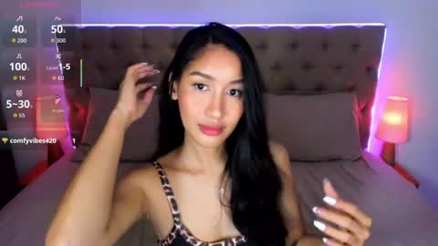 Snapshot of alphaisonline chatting on 07-08-26, 06:34 sophia betterthanyourx online show from 07-08-26, 06:34