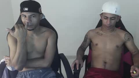 alphas_latins online show from 05-06-26, 06:57