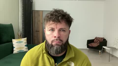 Jhonny online show from 01-31-25, 03:30