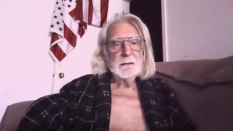 AlphaUniform online show from 03-18-26, 03:15