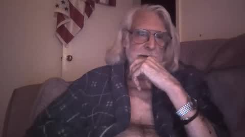 AlphaUniform online show from 04-01-26, 03:40