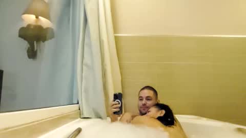 Snapshot of alpsxsiberia chatting on 12-19-25, 03:46 Dan Nati online show from 12-19-25, 03:46