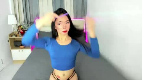 Andrea online show from 02-05-25, 03:20