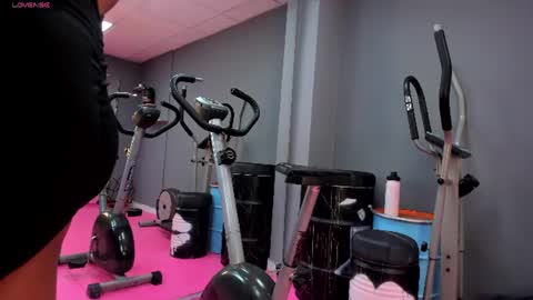 Snapshot of aluna_2_brown chatting on 06-15-26, 06:32 ALUNA online show from 06-15-26, 06:32