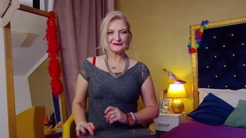 Alura Jenson online show from 12-01-25, 08:03