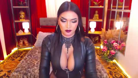 Snapshot of alurajhenson chatting on 01-13-25, 05:55 Alura Jhenson online show from 01-13-25, 05:55