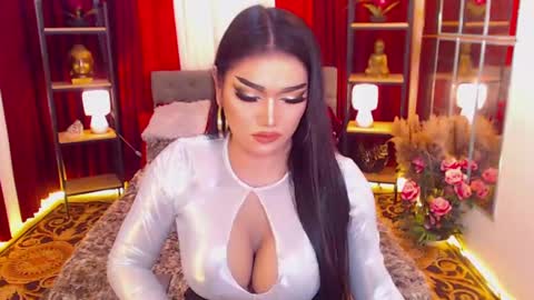 Snapshot of alurajhenson chatting on 01-22-25, 10:37 Alura Jhenson online show from 01-22-25, 10:37