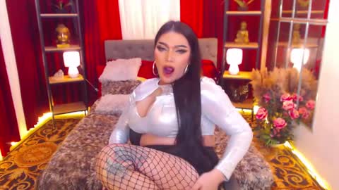 Snapshot of alurajhenson chatting on 01-23-25, 01:41 Alura Jhenson online show from 01-23-25, 01:41