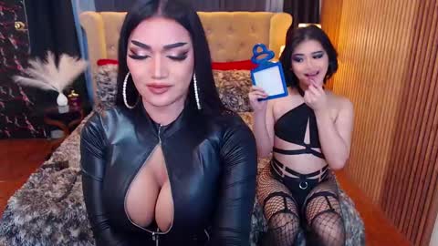 Snapshot of alurajhenson chatting on 02-16-25, 06:54 Alura Jhenson online show from 02-16-25, 06:54