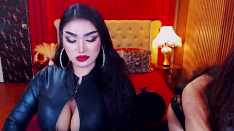 Snapshot of alurajhenson chatting on 10-18-25, 06:41 Alura Jhenson online show from 10-18-25, 06:41