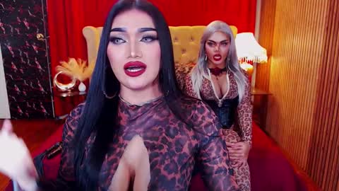 Alura Jhenson online show from 10-25-25, 06:46