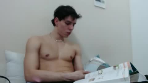Snapshot of alvarodancer chatting on 03-09-26, 01:59 alvarodancer online show from 03-09-26, 01:59