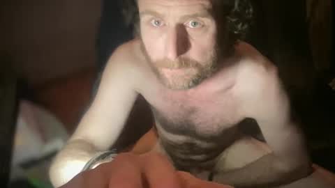 Snapshot of alvarooo1111 chatting on 01-14-26, 06:24 Balearicsex11 online show from 01-14-26, 06:24