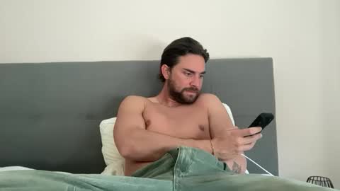 Snapshot of always_on_the_edge chatting on 04-12-26, 10:09 always_on_the_edge online show from 04-12-26, 10:09