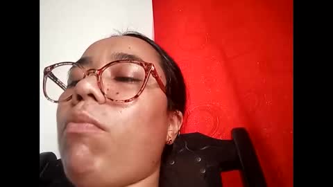 Snapshot of aly826805 chatting on 09-13-25, 07:24 analia online show from 09-13-25, 07:24