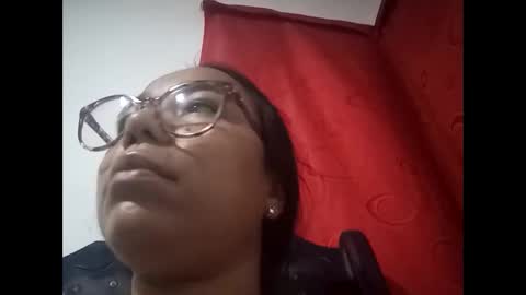 Snapshot of aly826805 chatting on 09-16-25, 12:22 analia online show from 09-16-25, 12:22