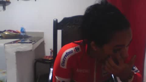 Snapshot of aly826805 chatting on 09-18-25, 03:52 analia online show from 09-18-25, 03:52