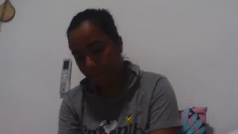 Snapshot of aly826805 chatting on 10-18-25, 07:58 analia online show from 10-18-25, 07:58