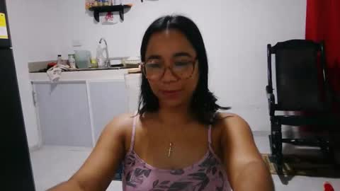 Snapshot of aly826805 chatting on 11-07-25, 05:07 analia online show from 11-07-25, 05:07