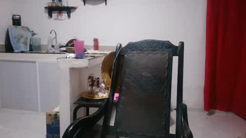 Snapshot of aly826805 chatting on 11-24-25, 03:28 analia online show from 11-24-25, 03:28