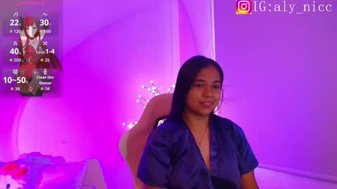 Snapshot of aly_nicols_ chatting on 10-21-25, 07:03 Aly online show from 10-21-25, 07:03