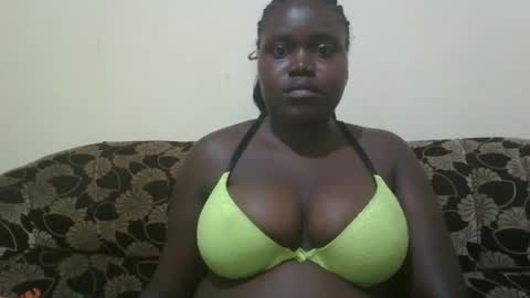 Snapshot of alyabeiby chatting on 10-19-25, 04:40 alyabeiby online show from 10-19-25, 04:40