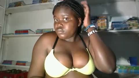 Snapshot of alyabeiby chatting on 10-25-25, 01:24 alyabeiby online show from 10-25-25, 01:24