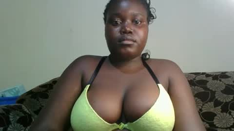 Snapshot of alyabeiby chatting on 11-11-25, 06:08 alyabeiby online show from 11-11-25, 06:08